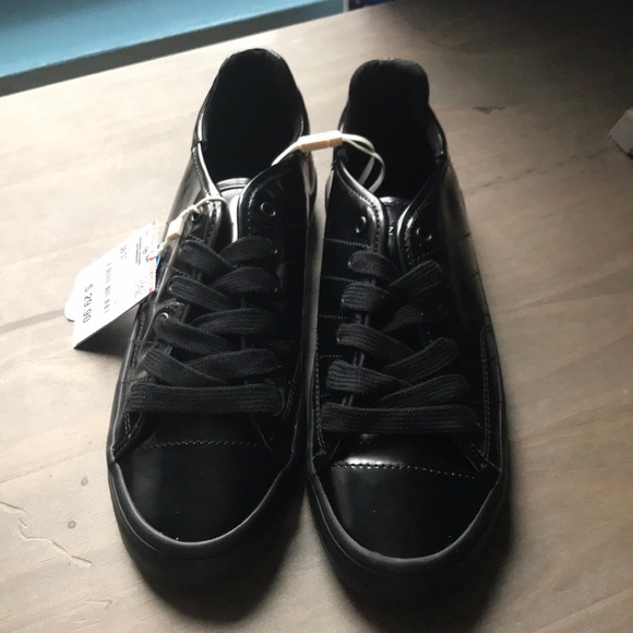 Zara Other - Zara Boys Black sneakers